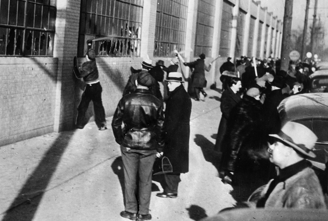 flint sit-down strike 1937_06